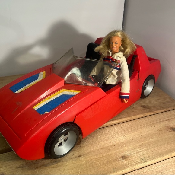 VTG The Bionic Woman Jamie Somers Doll 1976 Kenner Blue Eyes w/ car repair/parts